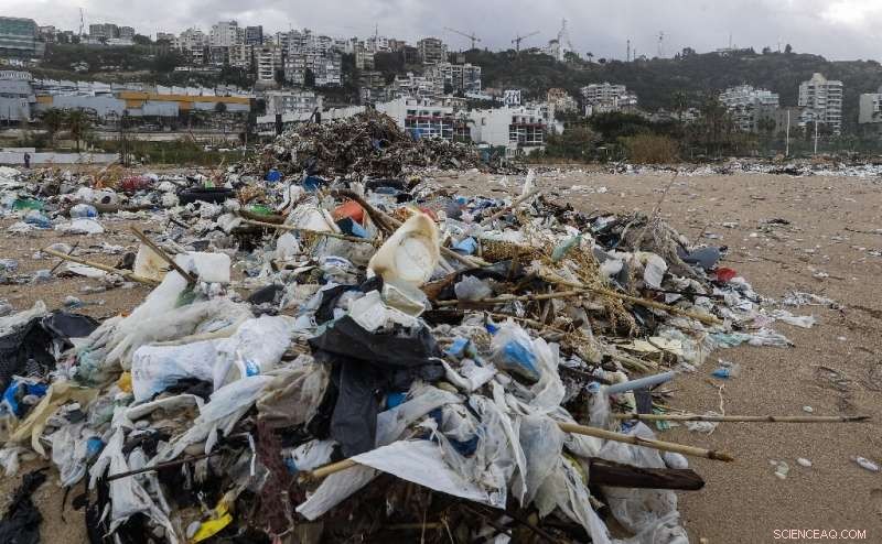 Malaysia Commits to Return Hundreds of Tonnes of Imported Plastic Waste