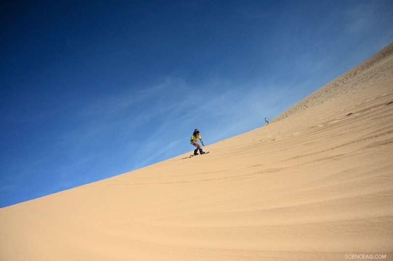 Vietnam s Sandboarding Prodigy: Nguyen Thai Binh Trains on Dunes