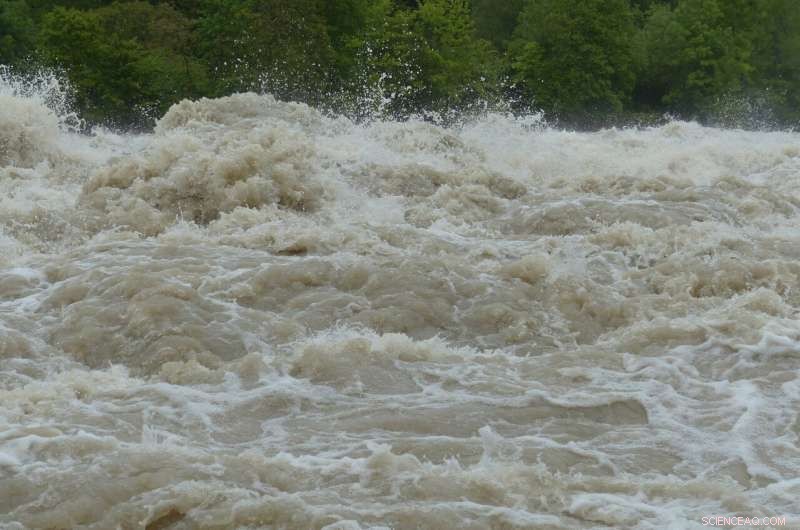 Experts Urge U.S. to Revamp Flood Management After Record Midwest Outbreak