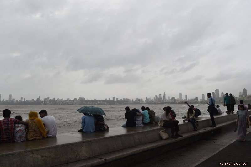 Strong Winds and Heavy Rain Sweep Western India as Cyclone Vayu Deviates from Gujarat Coast
