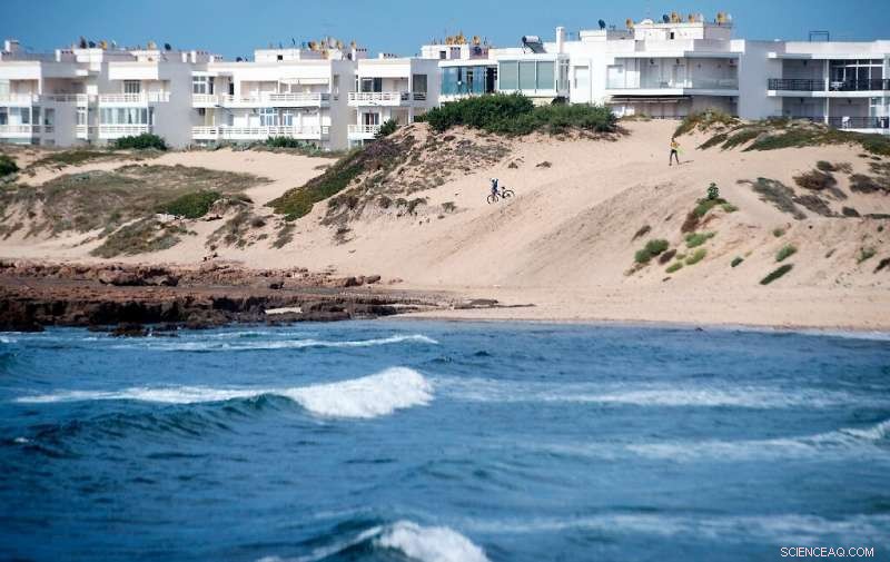 Sand Smuggling Threatens Morocco’s Coastal Ecosystems