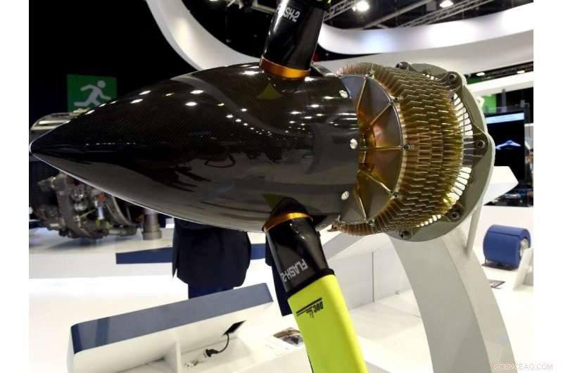 Cutting Aircraft Emissions: Ambitious Goal, Slow Progress