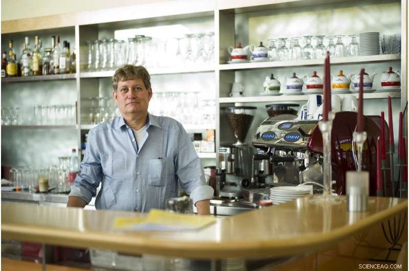 Smart Apps Turn Unsold Food into Savings and Sustainability