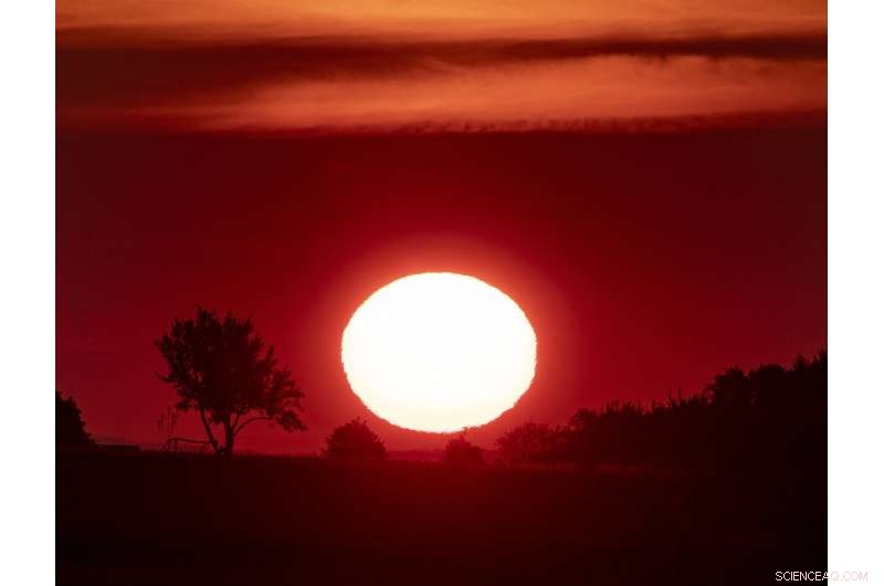 France Issues Heat Alerts as Europe Faces Intense Heat Wave