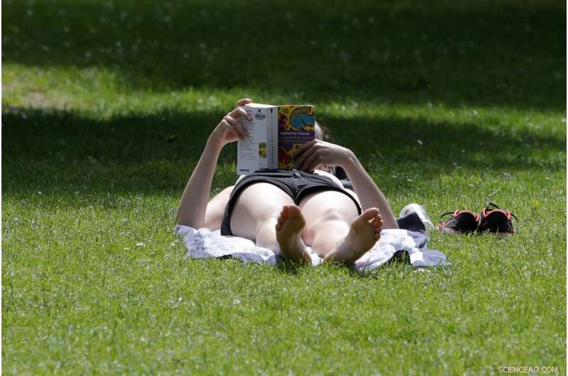 France Issues Heat Alerts as Europe Faces Intense Heat Wave