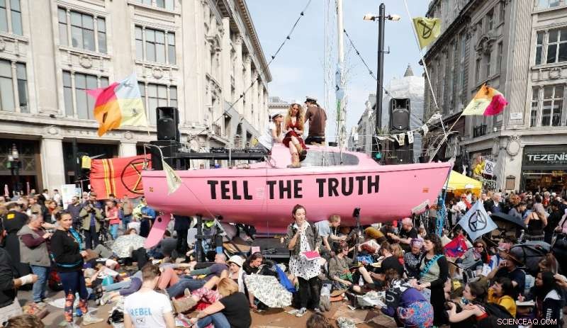 Net‑Zero 2050: Britain’s Bold Climate Commitment—Reality or Rhetoric?