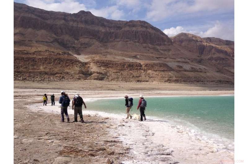 Groundbreaking Study Reveals Why Salt Accumulates at the Dead Sea’s Bottom