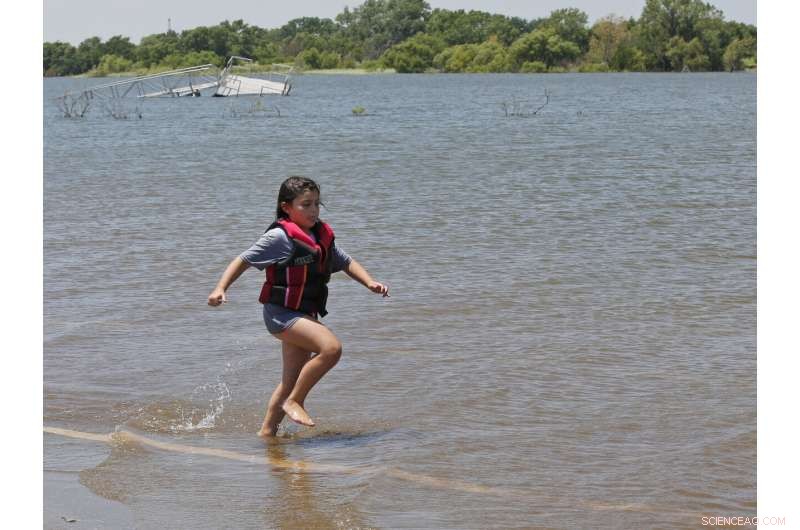 Heavy Rainfall Ends Southern Plains Drought, Restoring Water Levels