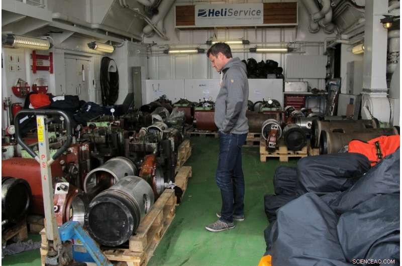 Year-Long Arctic Mission to Study Climate Change by Encasing Scientists in Ice