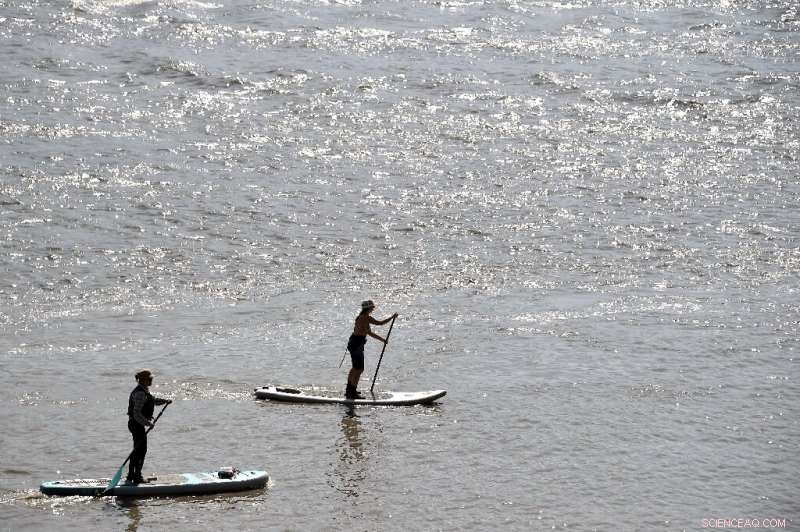 Alaska Heat Wave Breaks City Records, Disrupting Jobs and Daily Life