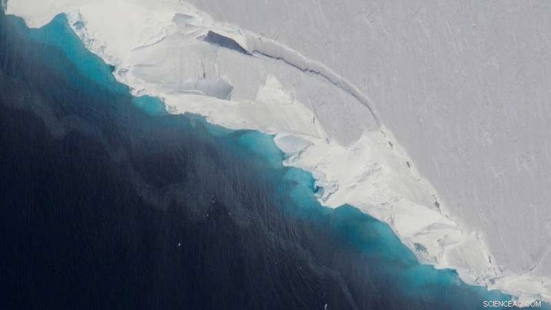 Antarctic Ice Instability Drives Rapid Sea‑Level Rise, Scientists Warn