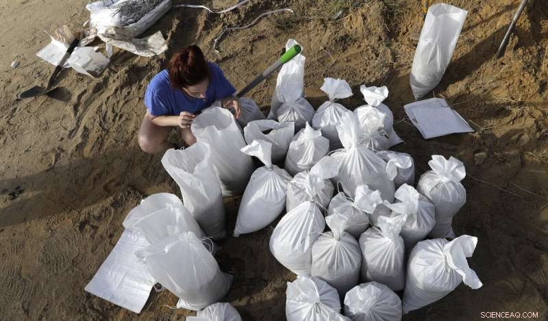 Hurricane Barry s Heavy Rain and Floods Threaten Gulf Coast Environment