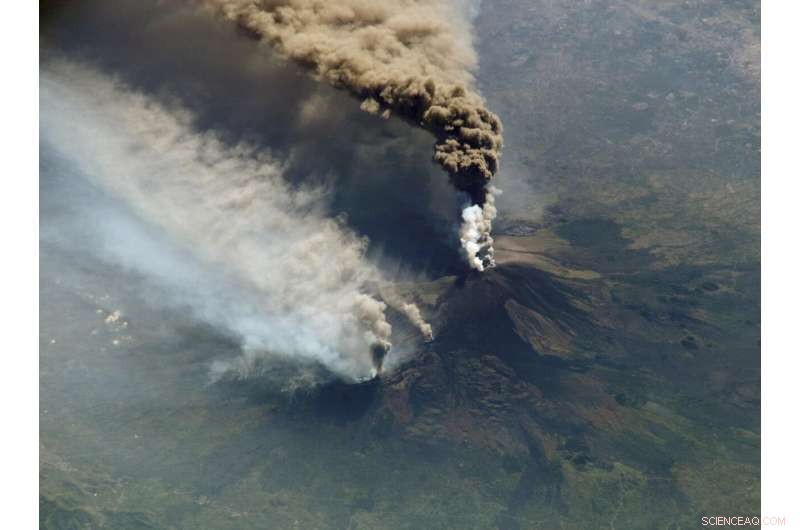 AI Revolutionizes Volcano Monitoring, Protecting Communities