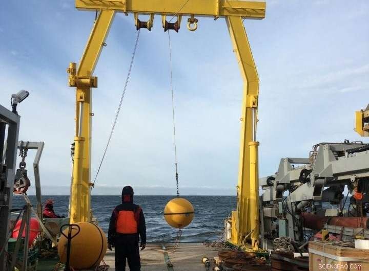 Intense Storms Drive Antarctic Ice Shelf Collapse: New Study Reveals Critical Impact