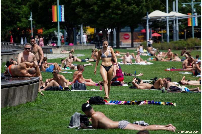 Heat and Humidity Grip Eastern U.S. as Weekend Persists