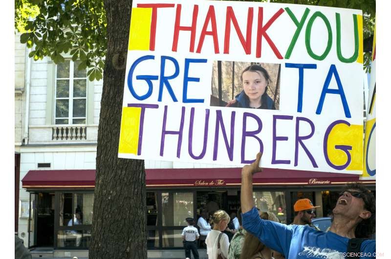 Greta Thunberg Urges French Lawmakers to Heed Scientific Evidence
