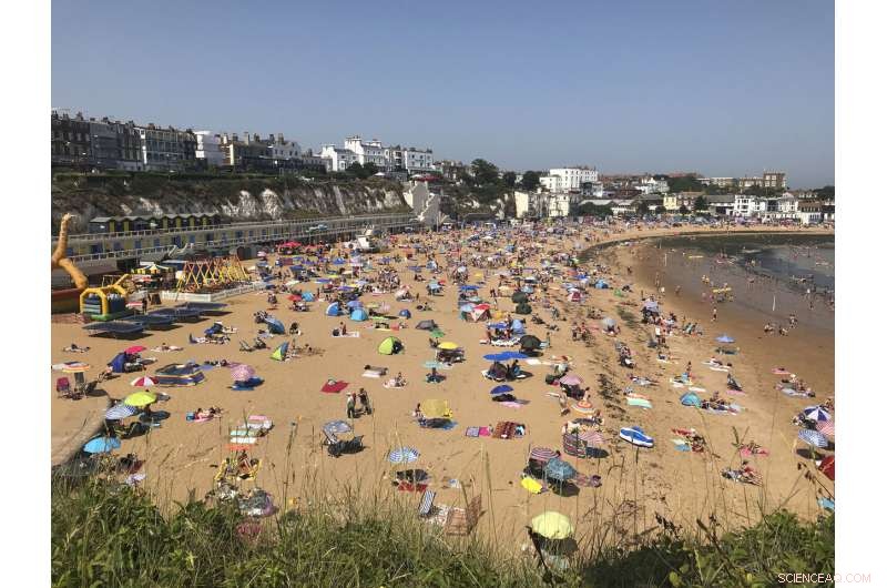 UK Sets New Temperature Record Amid Heatwave