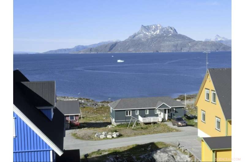 Heat Wave Drives Record-Scale Ice Melt in Greenland