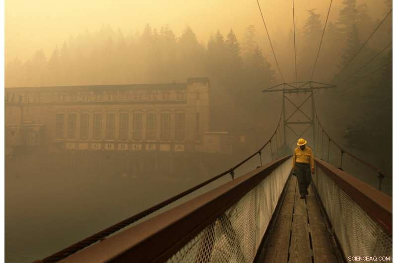 Northwest U.S. Towns Alarmingly Unprepared for Rising Fire Threats