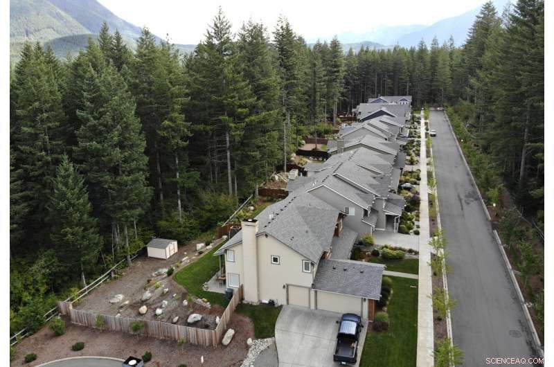 Northwest U.S. Towns Alarmingly Unprepared for Rising Fire Threats