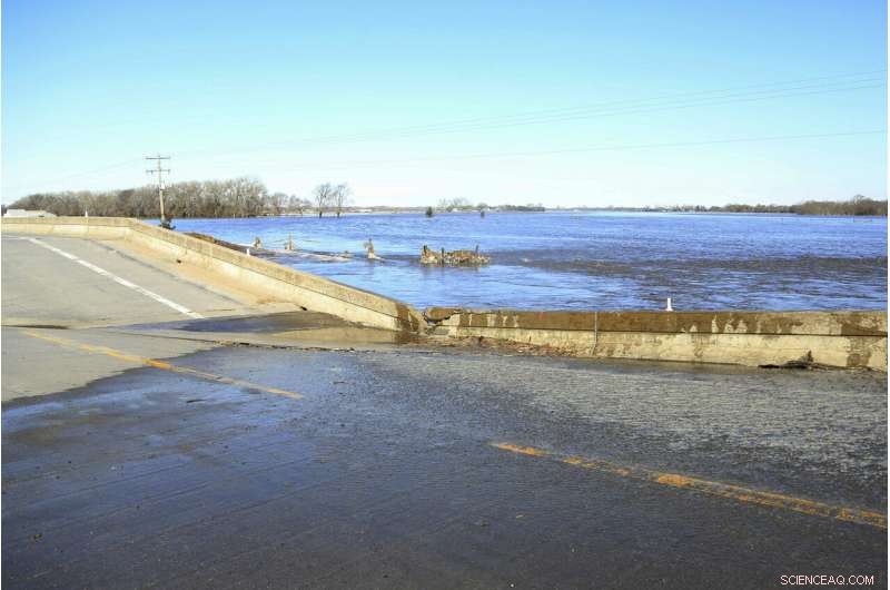 States Prepare for Prolonged Flood Response as Damage Costs Rise