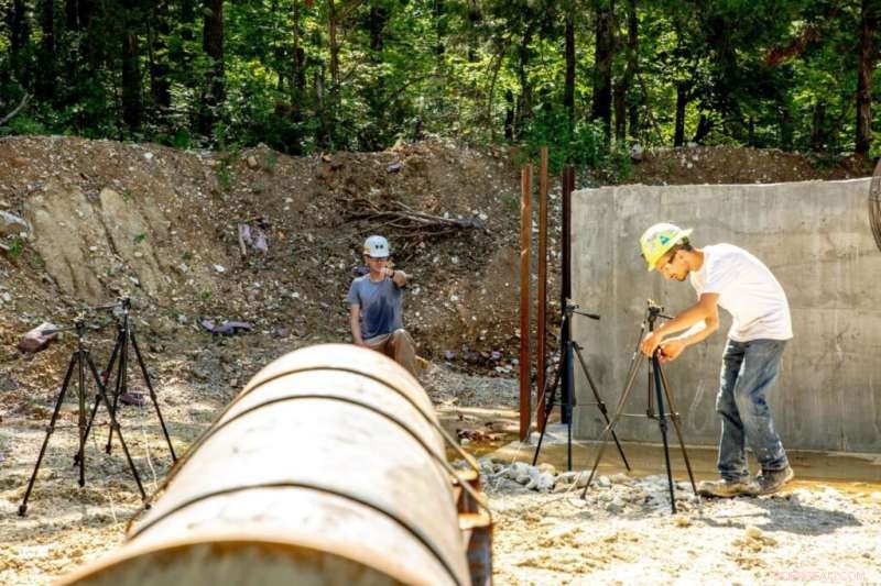 Scientists Deploy Custom Cannon to Evaluate Coal Mine Sealing Efficiency