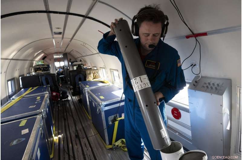 NASA Scientists Fly Over Greenland to Monitor Rapid Ice Melt