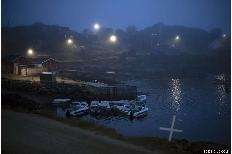NASA Scientists Fly Over Greenland to Monitor Rapid Ice Melt