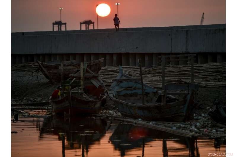 Sinking Jakarta: Indonesia’s Capital on the Verge of Disaster