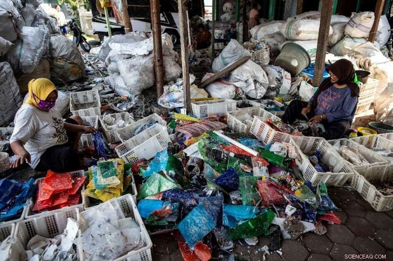 Imported Trash Turns into Treasure in Indonesia’s Plastic Village