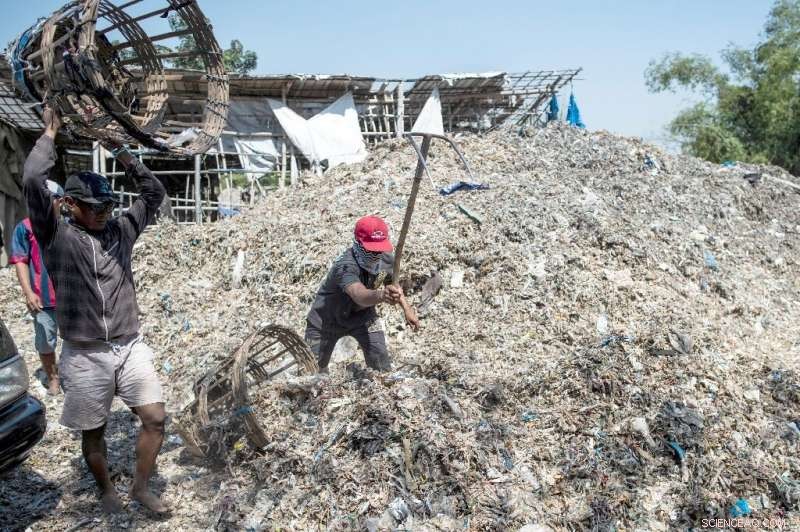 Imported Trash Turns into Treasure in Indonesia’s Plastic Village