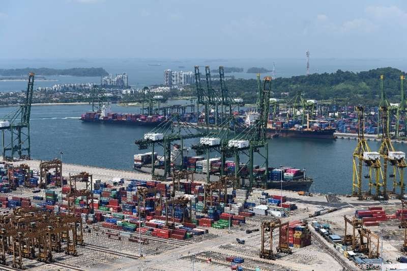 New G7 Initiative: Slowing Cargo Ships to Cut Emissions and Reduce Pollution