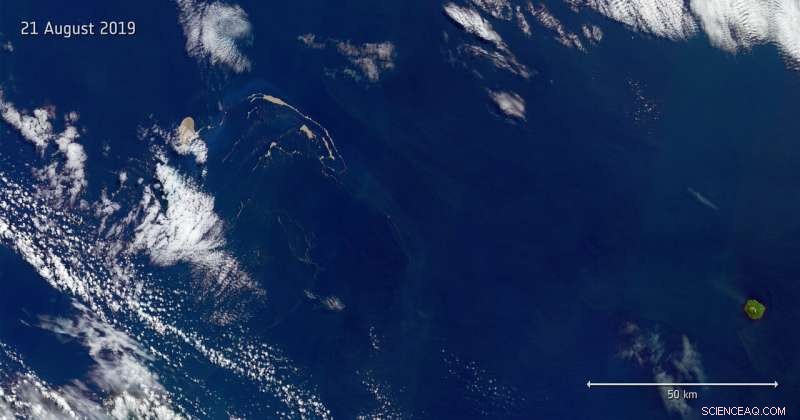Copernicus Sentinel-2 Captures Massive Pumice Raft in the Pacific Ocean