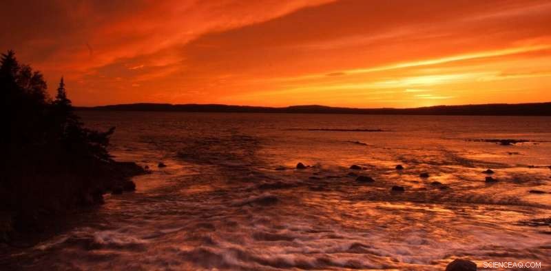 How Ocean Warming Reshapes Coastal Communities  Connection to the Sea