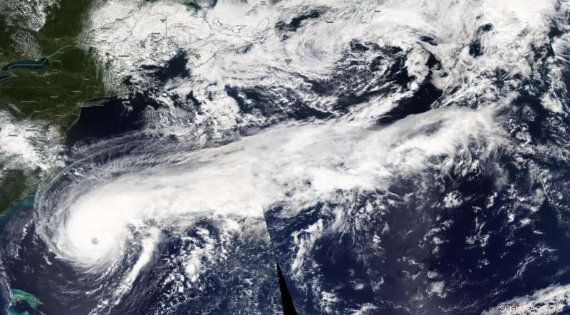 NASA’s Wide‑Angle View of Hurricane Humberto’s Massive Atlantic Tail
