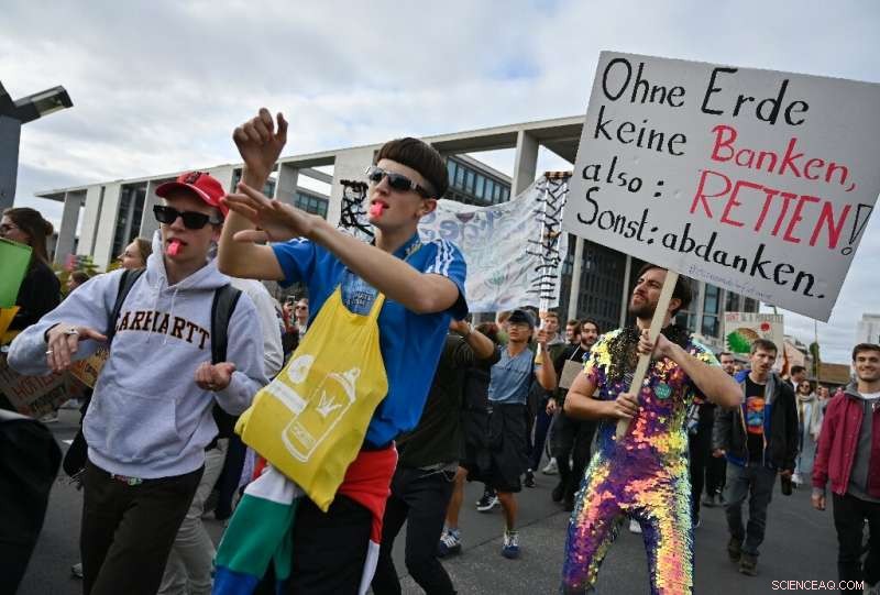 Germany Pledges €100 bn for Climate Action as Protests Surge