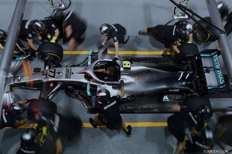 Singapore Skies Clear as Indonesian Forest Fire Haze Disperses Ahead of F1 Night Race