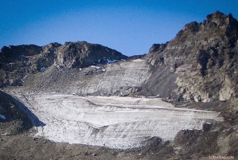 Swiss Mountains Host Memorial Ceremony for Vanishing Glacier