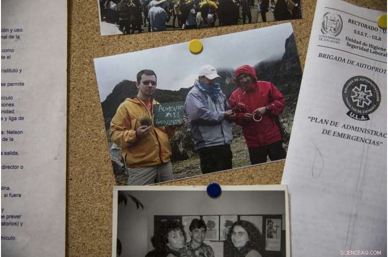 Scientists Trek to Venezuela s Final Glacier Amid Ongoing Chaos