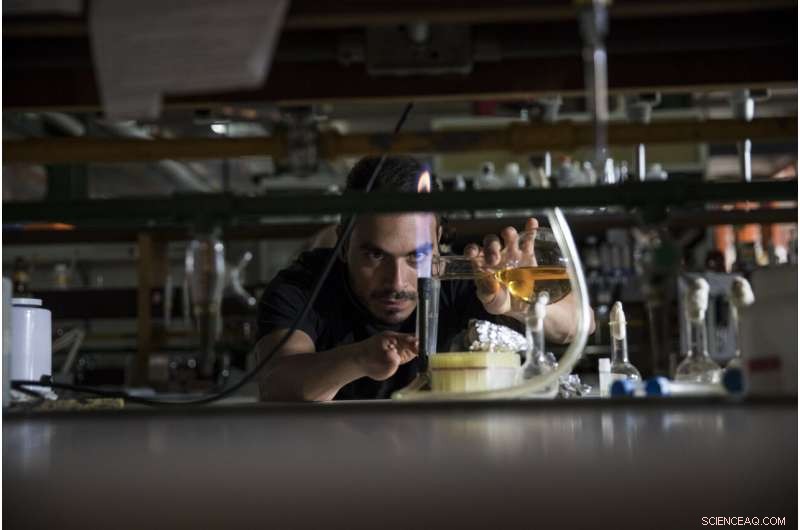 Scientists Trek to Venezuela s Final Glacier Amid Ongoing Chaos