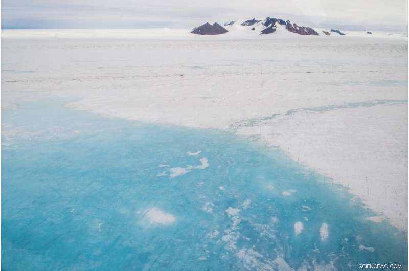 New Study Maps Thousands of Meltwater Lakes on East Antarctic Ice Sheet