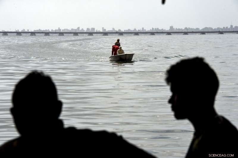 Lake Maracaibo Faces Ongoing Black Tide Pollution from Crude Oil Spills