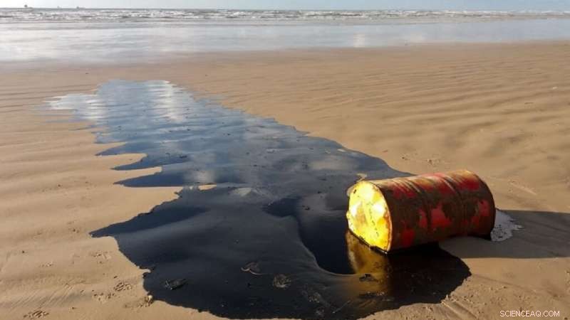 Unidentified Oil Spills Darken 130+ Brazilian Beaches