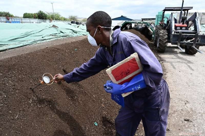 Recycling Human Waste to Clean Nairobi s Slums