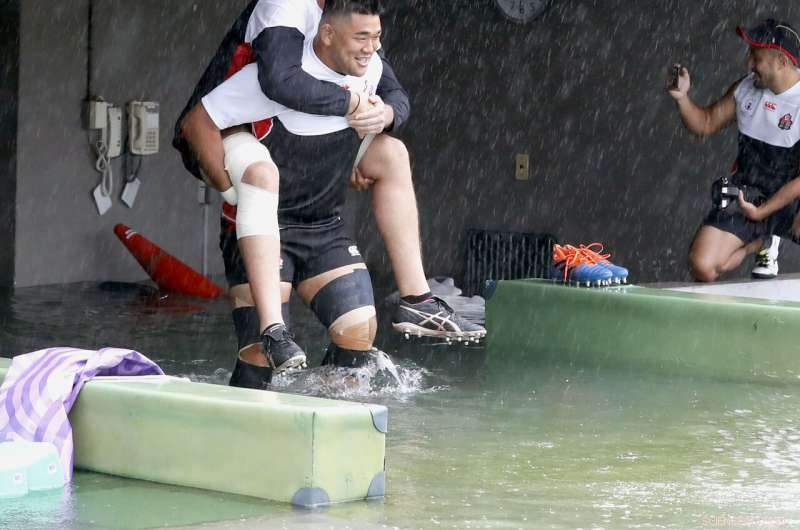 Tokyo Region Orders Evacuations as Severe Typhoon Strikes Japan – Update