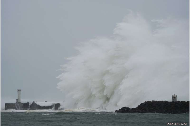 Tokyo Region Orders Evacuations as Severe Typhoon Strikes Japan – Update