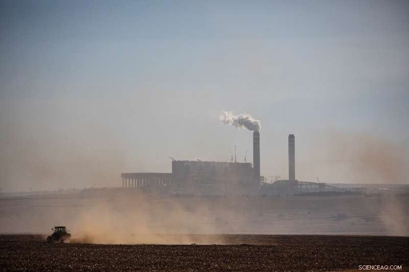 South Africa Plans Expansion of Coal-Fired Power Amid Climate Concerns
