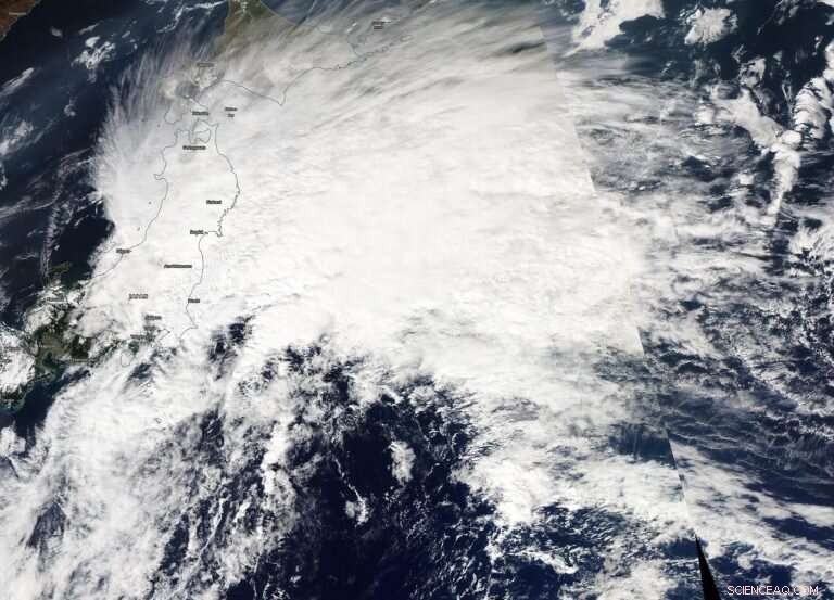 NASA Images Confirm Typhoon Neoguri Transitioning to Extra‑Tropical Storm
