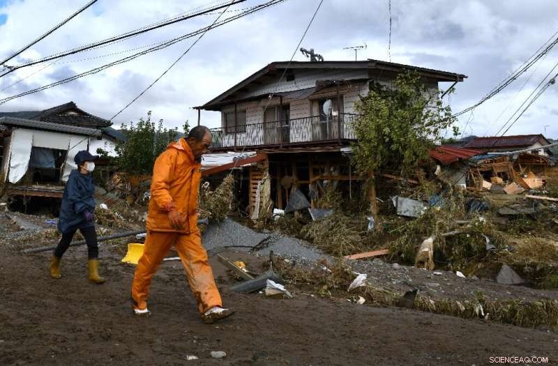 Four Dead in Japan Landslides and Floods Two Weeks After Typhoon