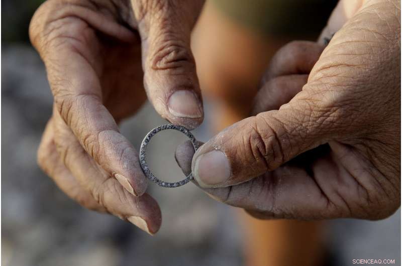 Firefighters Confront Final Stubborn Blaze in Southern California